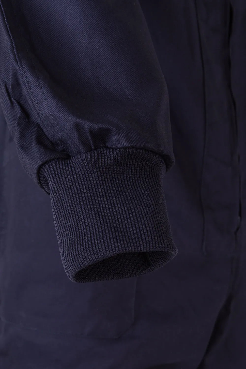 MONO 208